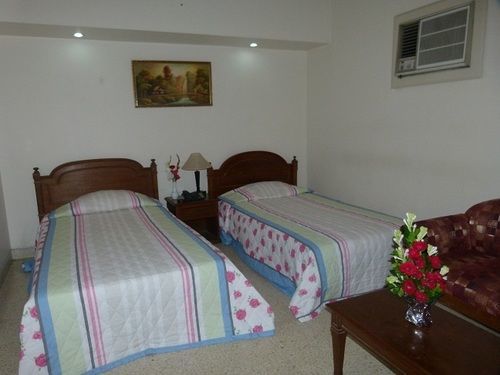 Hotel Eastern House Dhaka Esterno foto